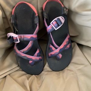 Chacos size 9
